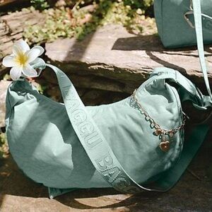 BAGGU Medium Nylon Crescent Bag - Seafoam (Urban Outfitters Exclusive)